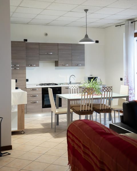 Kitchen or kitchenette, kitchen, kitchen