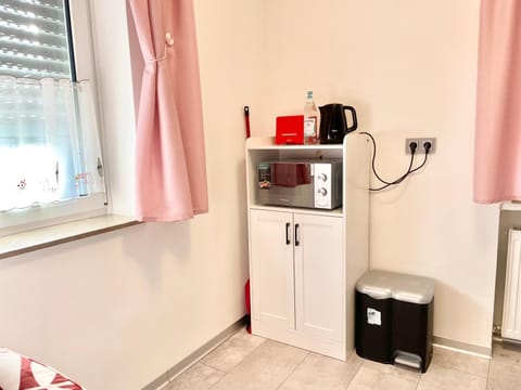 Coffee/tea facilities, Kitchen or kitchenette, minibar, toaster