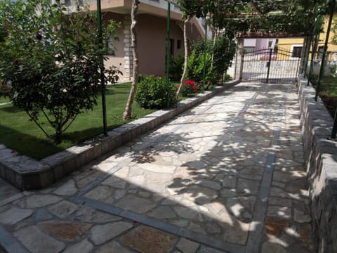 Apartments Leo Appartement in Dubrovnik-Neretva County