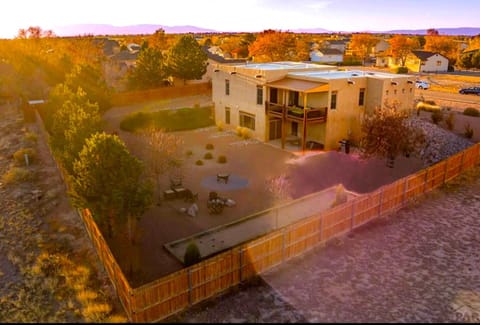 Southwestern Villa - Casa del sol sanctuary Villa in Pueblo West