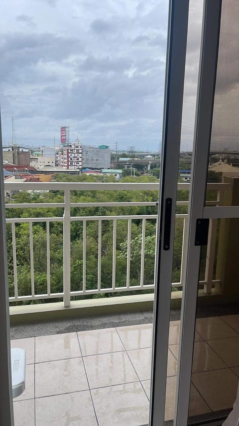 2BEDROOM Condo for rent in Quezon City Aparthotel in Quezon City