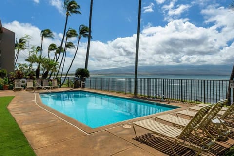 Spacious Luxury Oceanfront Condo w/ Huge Views Apartamento in Maalaea