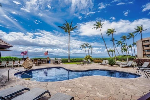 Spacious Oceanfront — Big Views — Remodeled 2022 House in Maalaea