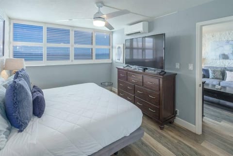 Direct Oceanfront—Fully remodeled—Sleeps 6 Condominio in Maalaea