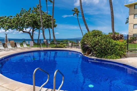 Direct Oceanfront—Fully remodeled—Sleeps 6 House in Maalaea