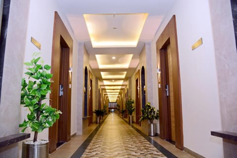 Hotel Royal Wings Hotel in Vadodara