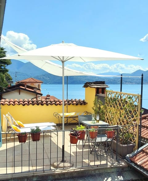 Balcony/Terrace, Lake view