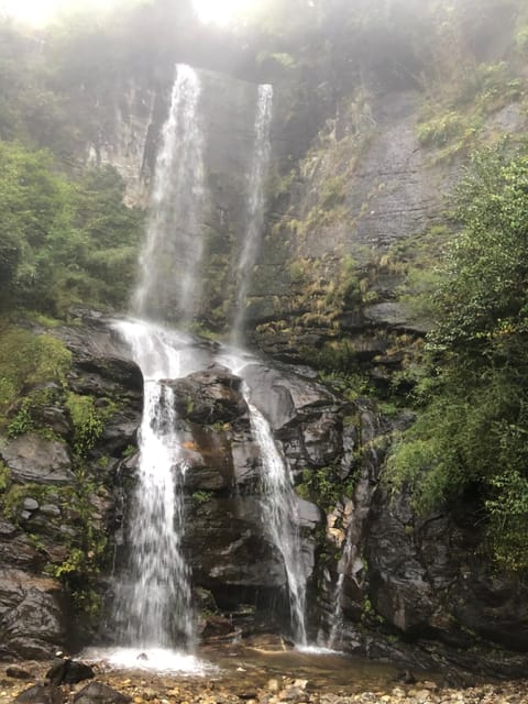 Hotel Waterfall Bed and Breakfast in Nepal