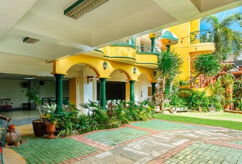 RedDoorz @ Yahweh Spring Retreat & Resort Laguna Hôtel in Calamba