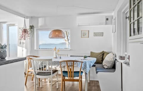 Beach Front Home In Fredericia With Wifi Haus in Middelfart
