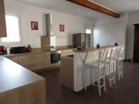 Spacieuse villa a St Cyprien pour 15 Villa in Saint-Cyprien