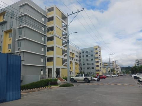 Entire 2BR condo 8 Spatial Maa Davao Apartment hotel in Davao City