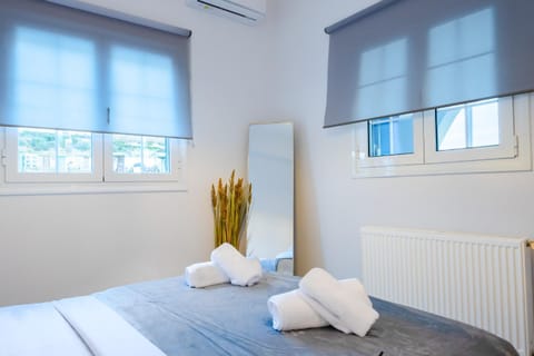 Noho Villas @ Sunlit house Paros House in Paros, Greece