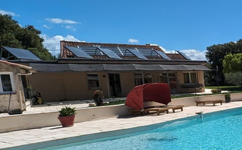 Villa l'Escargolette avec piscine privée Chalet in Carpentras