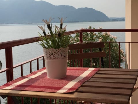 Natural landscape, View (from property/room), Balcony/Terrace, Balcony/Terrace, Lake view