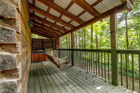 Dancing Bear Lodge Natur-Lodge in Sevier County