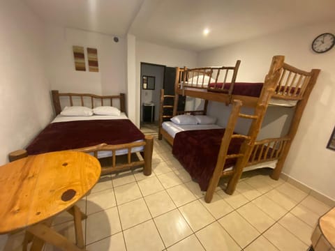 Hostal 17-52 Bed and Breakfast in Guatemala City