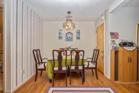 COZY HAMPTON TOWNHOUSE Vacation rental in Hampton