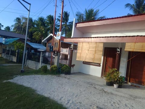 Ben Guest House Bed and Breakfast in Siquijor