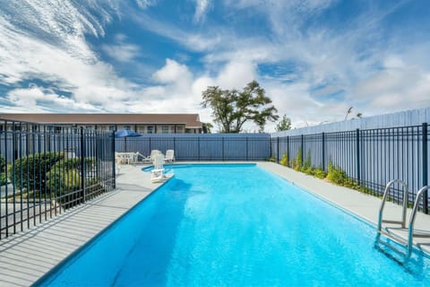 On site, Pool view, Swimming pool