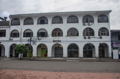 Hotel Royal Plaza Hotel in Ecuador