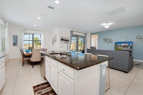 Last Minute Disney Getaway! Private Pool, Hot Tub & Games Room. Book Now! #29576 Villa in Kissimmee