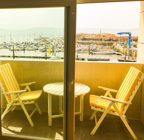 View (from property/room), Balcony/Terrace, Sea view