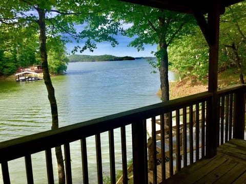 Day, Balcony/Terrace, Lake view