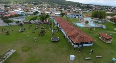 Kitnet São Pedro Da Aldeia Condomínio Base Aeronaval House in São Pedro da Aldeia