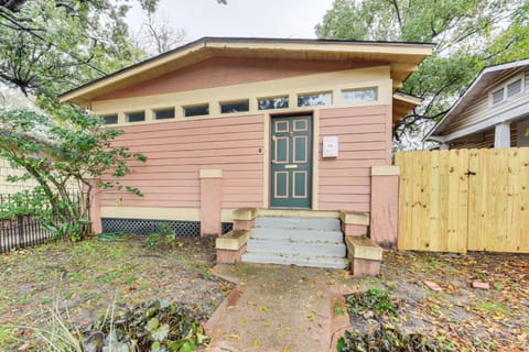 Baton Rouge Cottage with Fenced Yard Near Downtown! House in Baton Rouge