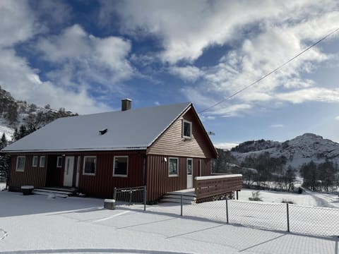 Property building, Winter, Mountain view