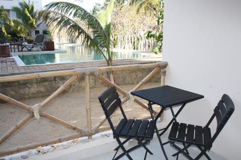 Luxury unit by the Pool, Fiber Optic, 70m to Ocean Condo in Progreso