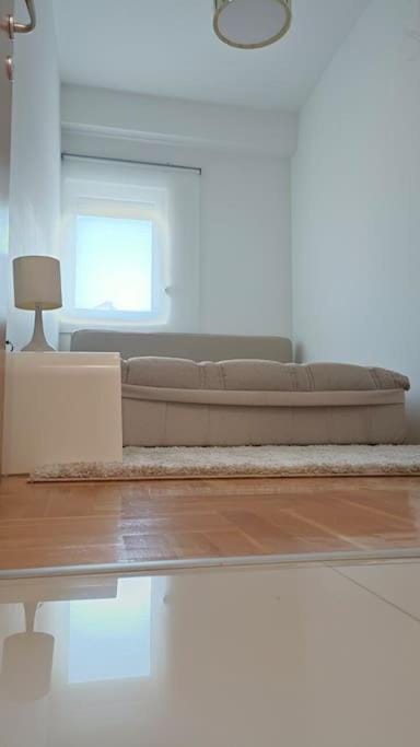 Apartmani Beograd - Light Oasis Apartment in Belgrade