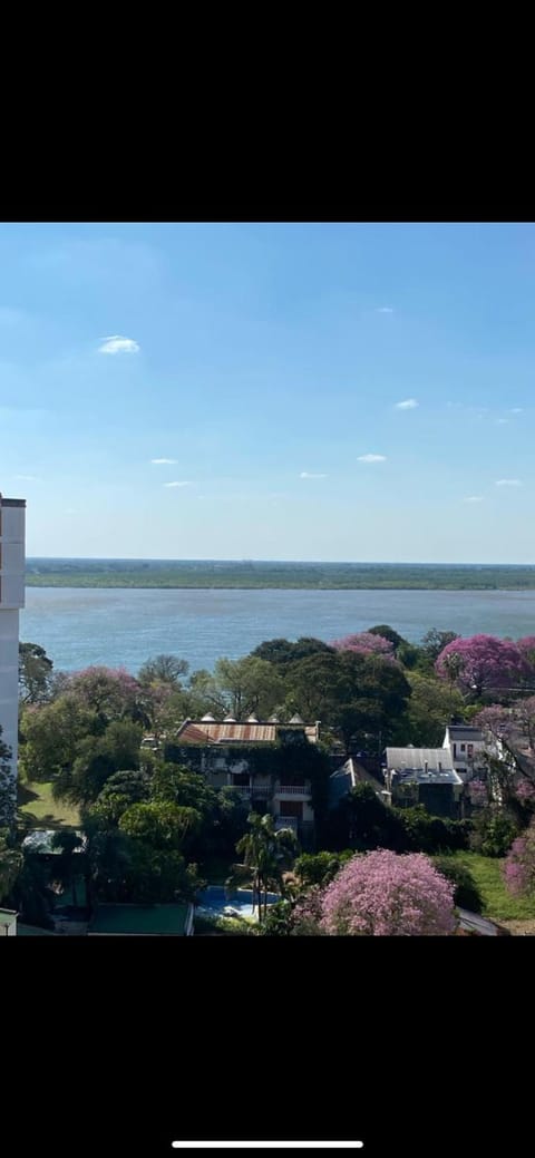 Dpto 2 dormitorios cochera Con vista al río Apartment in Corrientes