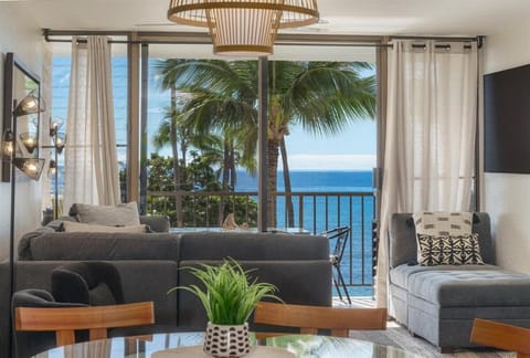 Chic Condo— Renovated & Refurnished 2023 / 2024 House in Maalaea