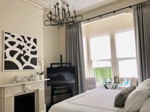 Pacific Heights Grand Elegant Studio Vacation rental in Western Addition