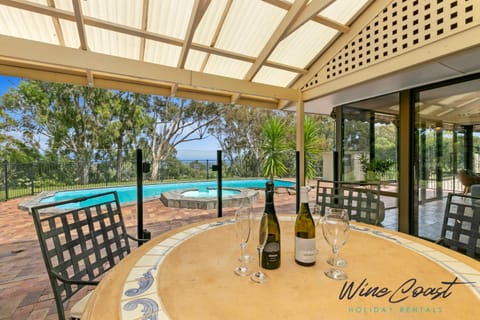 Southern Vales Sunsets by Wine Coast Holidays House in Willunga