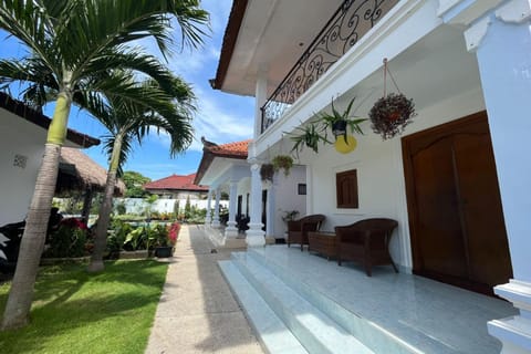 Pleasant Seaside Villa Near Lovina Beach Villa in Buleleng