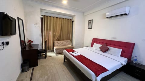 Nityaz Residency Hotel in Noida