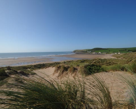 Natural landscape, View (from property/room), Beach