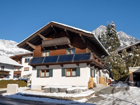 Property building, Day, Winter