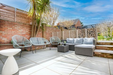 Eton House coastal villa with great outside space Villa in Sheringham