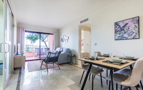 Stunning Apartment In Los Alczares With Wifi Condo in Los Alcázares