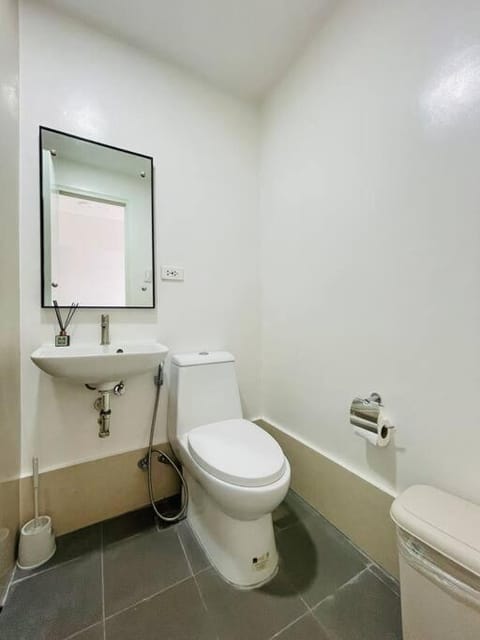* * WV 2 Tranquil Haven Wohnung in Iloilo City