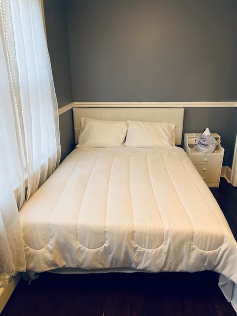 Cozy Room in Private Home Urlaubsunterkunft in Irvington
