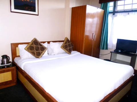 Hotel North Point Darjeeling - Excellent Service Recommended & Couple Friendly Hotel in Darjeeling