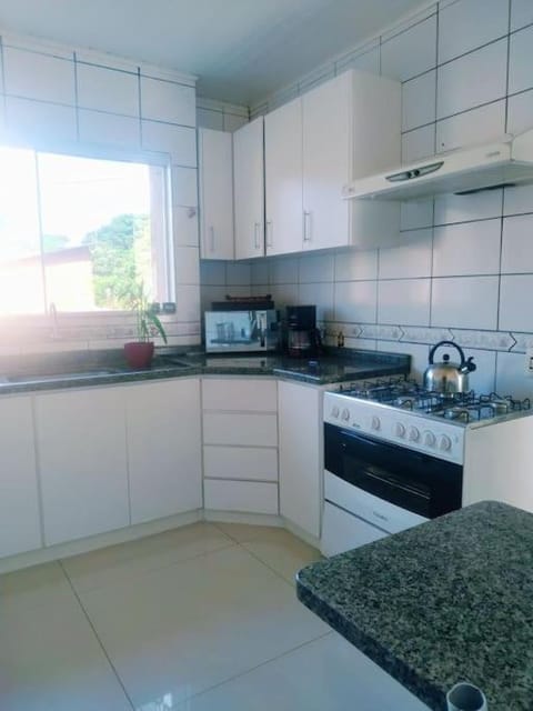 SHOW RURAL 2024- casa com ar e piscina House in Cascavel