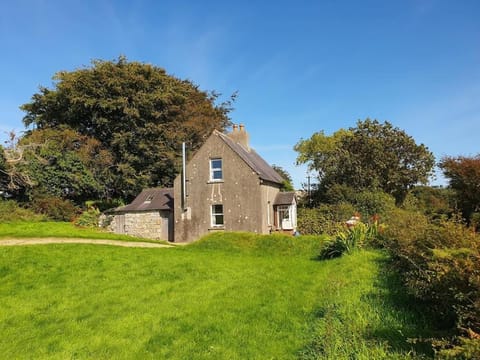 Knockanree Cottage-Quiet, tranquil country hideaway House in Wicklow, Co. Wicklow, Ireland