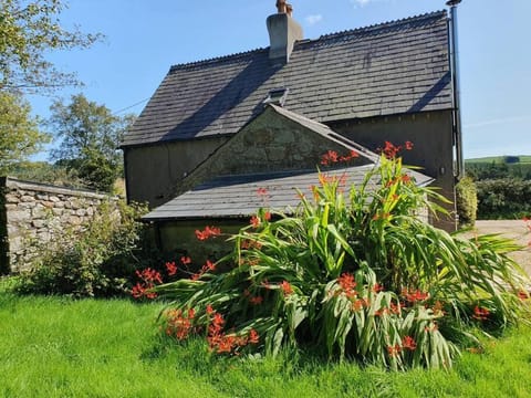 Knockanree Cottage-Quiet, tranquil country hideaway House in Wicklow, Co. Wicklow, Ireland