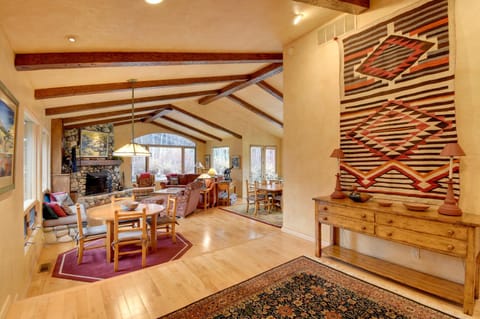 Family-Friendly Home about 2 Mi to River Run Day Lodge House in Sun Valley